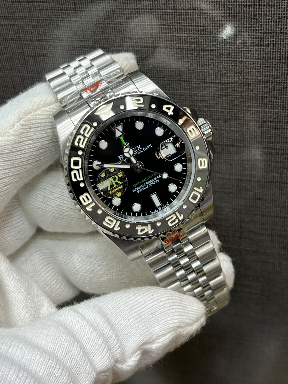Rolex Submariner Automatic Date – Two-Tone Black & Gold Edition