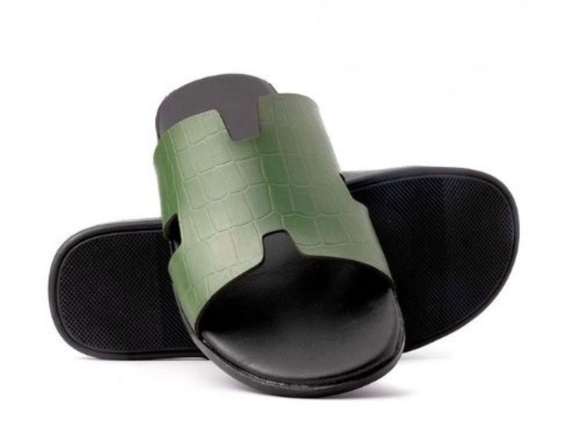 Luxury Green Crocodile Pattern Slides | Men's  Casual Slippers